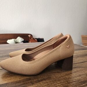 Vivaia Tamia Almond Toe Block Heel in the color Almond 37 6.5